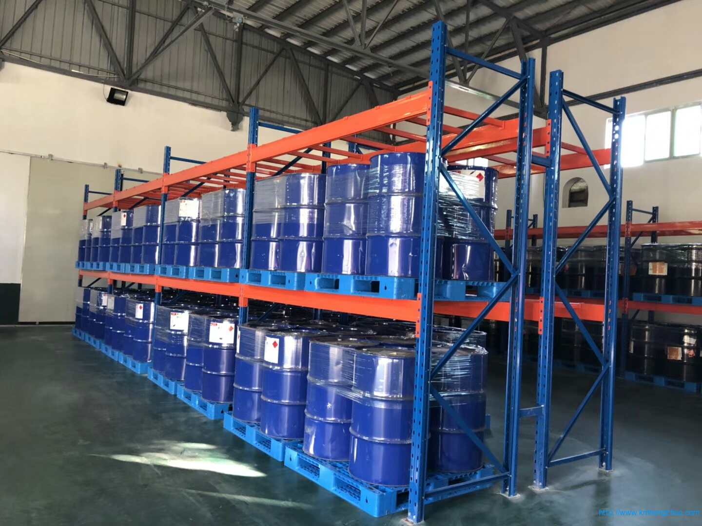 HZ-790型橫梁式貨架    重型高層倉庫貨架應(yīng)用案例